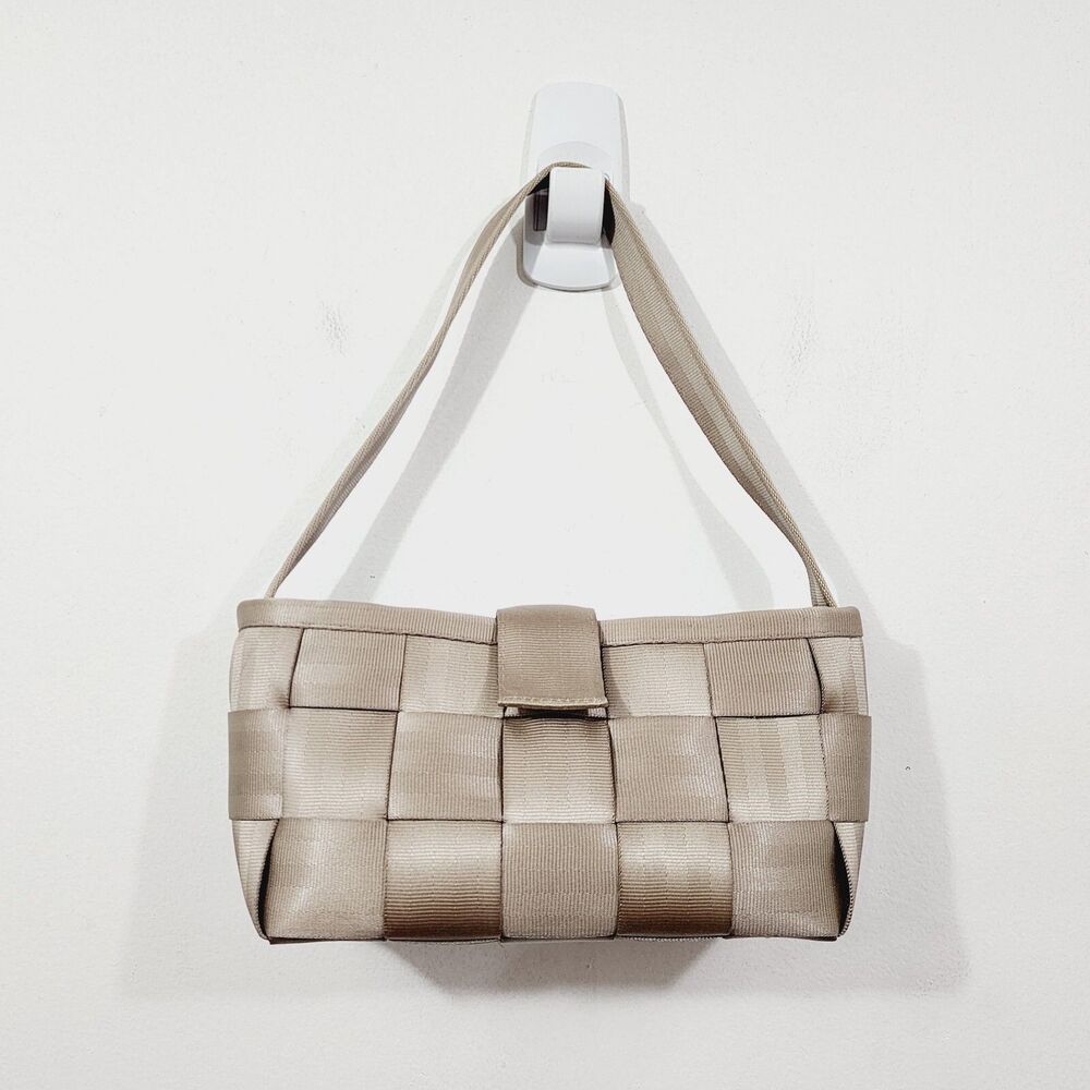 Harveys The Original Seatbelt Bag Baguette Shoulder Purse Pearl 10x4x6 Drop 9"